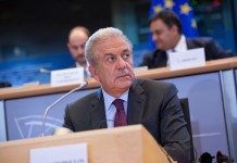 EU-Migrationskommissar: "Noch 10 Tage und das System könnte zusammenbrechen"